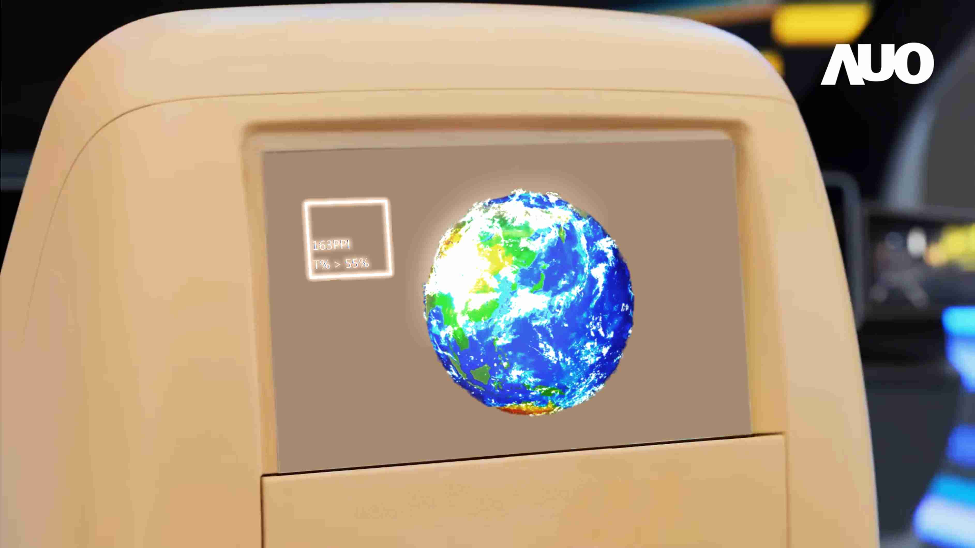 尊时凯龙突破设计与制程挑战，，，推出全球最高分辨率163ppi的13.5吋透明Micro LED面板，，并积极布局智能车市场，，以期拓展透明显示应用的可能性